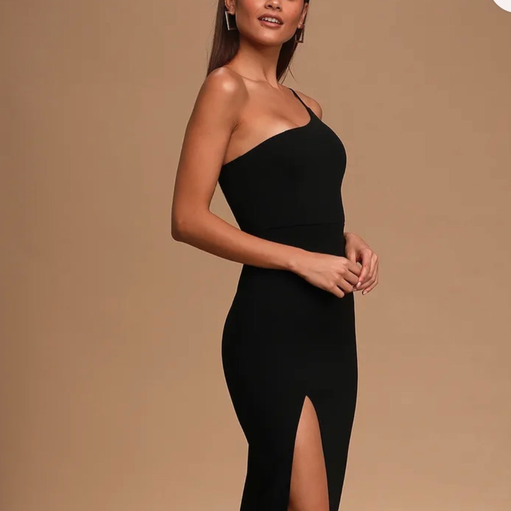 Lulus one shoulder maxi dress